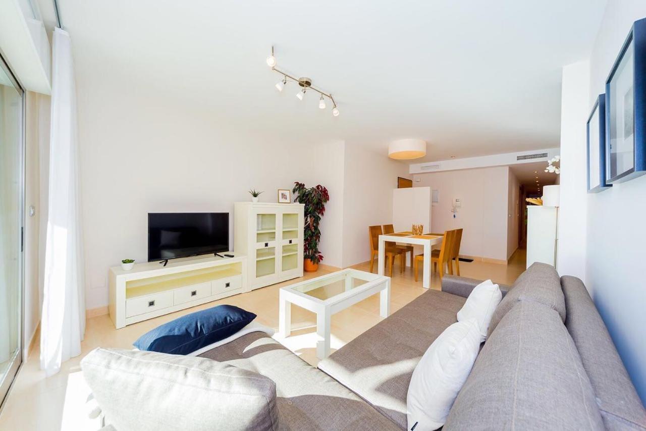 Шикарная Квартира На Первой Линии -Luxury Apartment On The First Line Sea Torrevieja Dış mekan fotoğraf