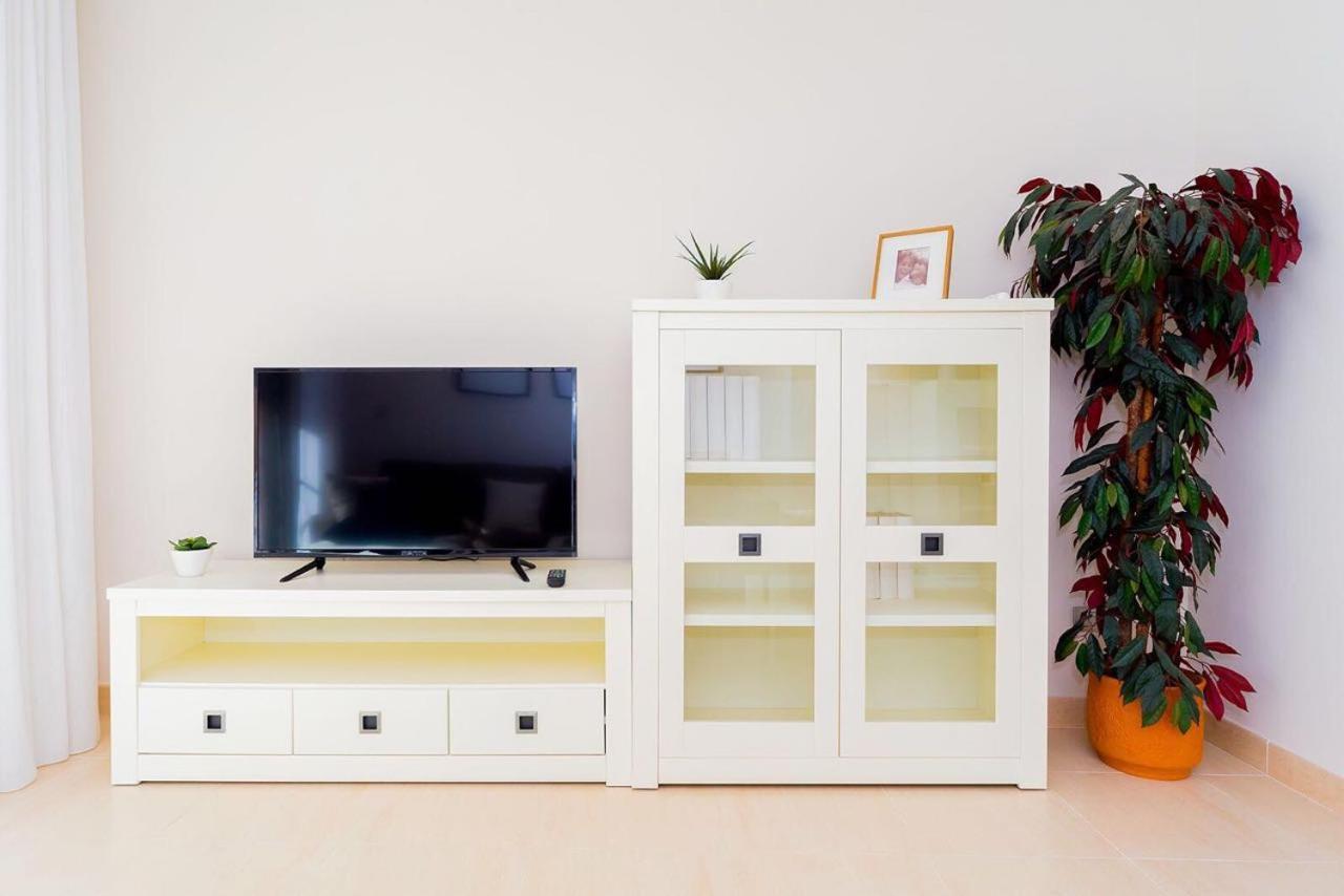 Шикарная Квартира На Первой Линии -Luxury Apartment On The First Line Sea Torrevieja Dış mekan fotoğraf